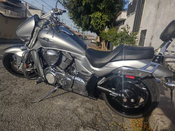 SUZUKI BOULEVARD M1800R 
